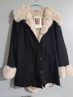 Tiptupu Faux Fur Trim Black Parka Coat
